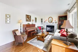 8324 44th Pl, Lyons, IL 60534 - Photo 2