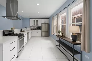 3847 N Spaulding Ave, Chicago, IL 60618 - Photo 2