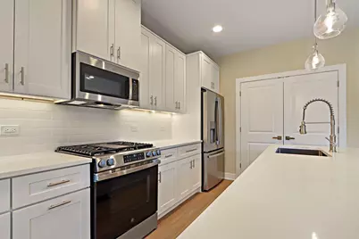 160 Washington Street #160, Barrington, IL 60010 - Photo 2