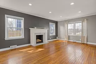 2313 26th St, Rock Island, IL 61201 - Photo 4