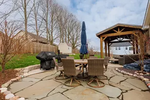 1001 Bach Dr, Bloomington, IL 61704 - Photo 4