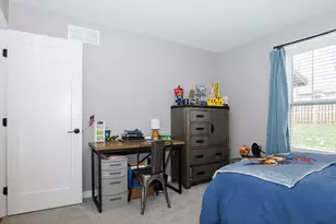 1001 Bach Dr, Bloomington, IL 61704 - Photo 34