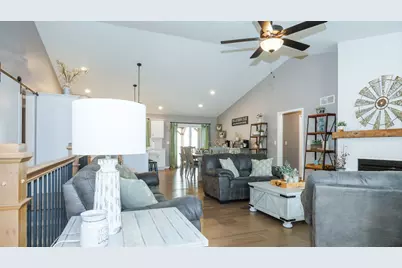 1001 Bach Drive, Bloomington, IL 61704 - Photo 6