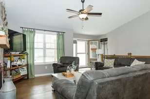 1001 Bach Dr, Bloomington, IL 61704 - Photo 10