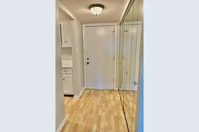 505 Redondo Drive #407, Downers Grove, IL 60516 - Photo 6