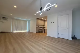 5 Echo Ct, Vernon Hills, IL 60061 - Photo 2