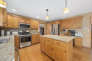 1334 Walsh Dr, Yorkville, IL 60560 - Photo 14