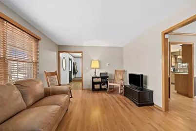 1334 Walsh Drive, Yorkville, IL 60560 - Photo 8