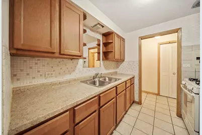 5841 W Lawrence Avenue #2NE, Chicago, IL 60630 - Photo 6