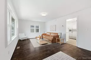 208 W State St, North Aurora, IL 60542 - Photo 2