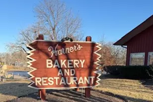 208 W State St, North Aurora, IL 60542 - Photo 18