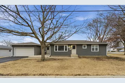 208 W State Street, North Aurora, IL 60542 - Photo 1