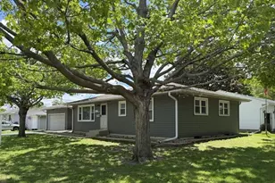 208 W State St, North Aurora, IL 60542 - Photo 2