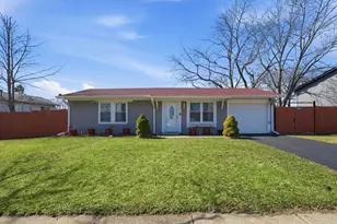 175 Creekside Dr, Bolingbrook, IL 60440 - Photo 1