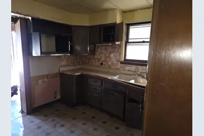 7923 S Calumet Avenue, Chicago, IL 60619 - Photo 4