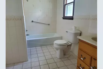 318 E Park Court, Gilman, IL 60938 - Photo 10
