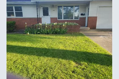 318 E Park Court, Gilman, IL 60938 - Photo 2