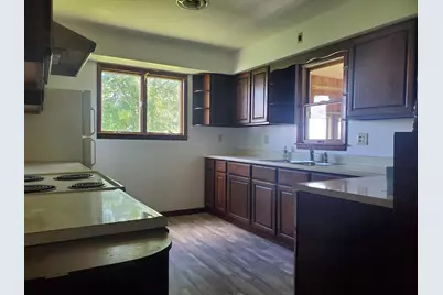 318 E Park Court, Gilman, IL 60938 - Photo 8
