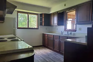 318 E Park Ct, Gilman, IL 60938 - Photo 8
