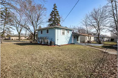 1777 Linden Avenue, Hanover Park, IL 60133 - Photo 26
