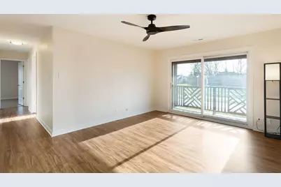 1756 Plymouth Court #B, Wheaton, IL 60189 - Photo 6