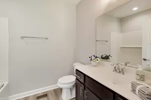 377 Masters Dr, Addison, IL 60101 - Photo 16