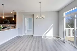 377 Masters Dr, Addison, IL 60101 - Photo 6