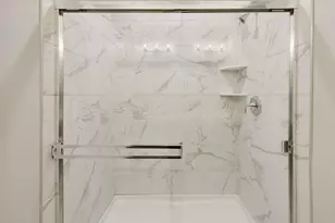 377 Masters Dr, Addison, IL 60101 - Photo 12