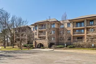 9200 E Prairie Rd, Evanston, IL 60203 - Photo 24