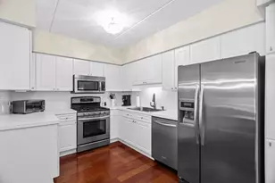 9200 E Prairie Rd, Evanston, IL 60203 - Photo 8