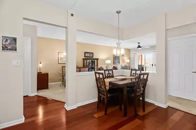 9200 E Prairie Road #209, Evanston, IL 60203 - Photo 10