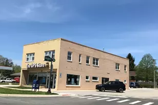 900 Ogden Ave, Downers Grove, IL 60515 - Photo 1