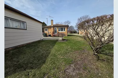 8423 N Shermer Road N, Niles, IL 60714 - Photo 24