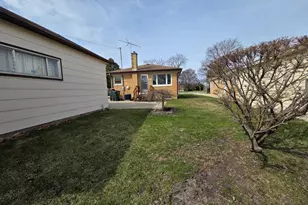8423 N Shermer Road N, Niles, IL 60714 - Photo 24