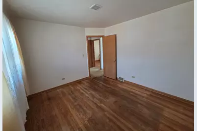 8423 N Shermer Road N, Niles, IL 60714 - Photo 6