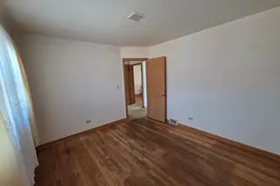 8423 N Shermer Road N, Niles, IL 60714 - Photo 6