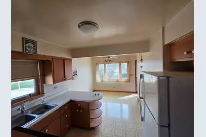 8423 N Shermer Road N, Niles, IL 60714 - Photo 10