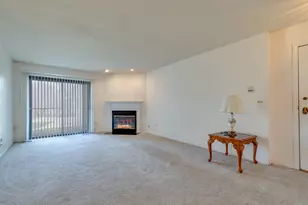 715 Elizabeth Dr, Wood Dale, IL 60191 - Photo 6