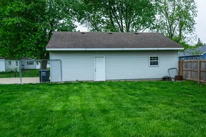 408 E Marshall Street, Tolono, IL 61880 - Photo 6