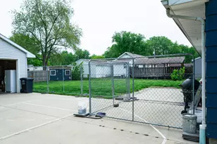 408 E Marshall St, Tolono, IL 61880 - Photo 4