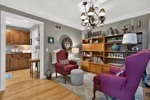 811 King Henry Ln, Saint Charles, IL 60174 - Photo 16