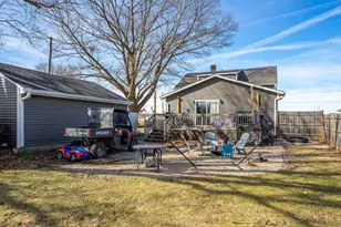932 W 2nd St, Byron, IL 61010 - Photo 34