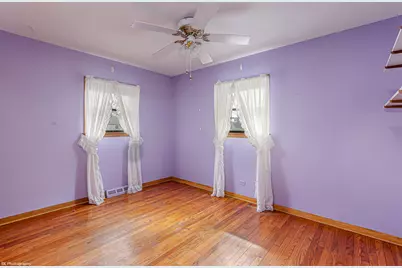 8420 S New England Avenue, Burbank, IL 60459 - Photo 8