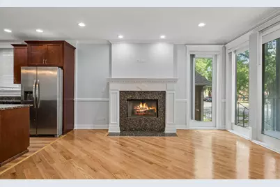 6454 N Sacramento Avenue #1, Chicago, IL 60645 - Photo 8