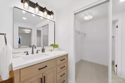 [Address not provided], Mount Prospect, IL 60056 - Photo 16