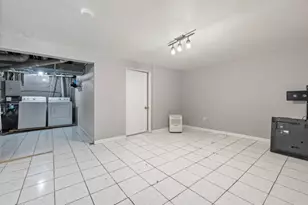 1358 Monomoy St, Aurora, IL 60506 - Photo 26