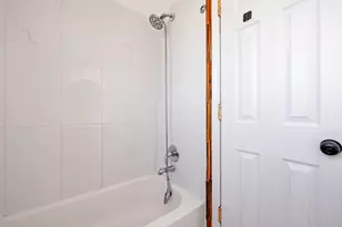 1358 Monomoy St, Aurora, IL 60506 - Photo 22