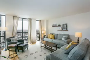 1660 N La Salle Dr, Chicago, IL 60614 - Photo 2