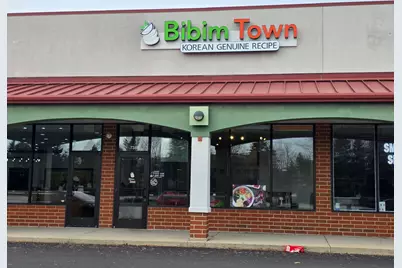 738 S Butterfield Road, Mundelein, IL 60060 - Photo 1