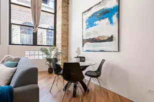 226 N Clinton St, Chicago, IL 60661 - Photo 10